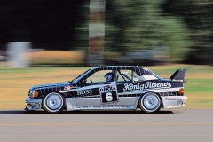 Mercedes 190E 2.5-16 Evolution II 30 lat