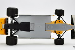 Model Renault RE20 skali 1:18 od Exoto