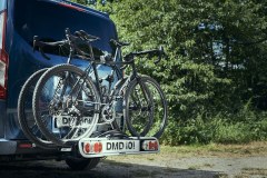 Kamper Ford Transit Nugget Plus z odchylanym dachem