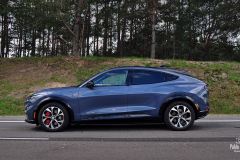 Mustang Mach-E AWD