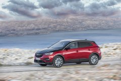 Opel Grandland X Hybrid4