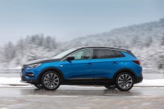 Opel Grandland X Hybrid4