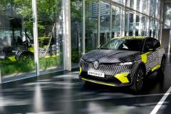 Nowe Renault Megane E-Tech Electric w kamuflażu