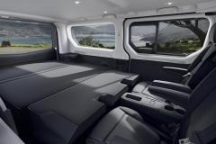 Nowy Renault Trafic Combi i Spaceclass 2021