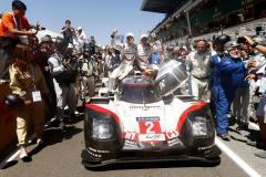 Porsche LMP Team: Brendon Hartley, Timo Bernhard, Earl Bamber