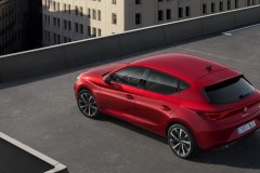 4276-004_All-new-SEAT-Leon-FR-Desire-Red