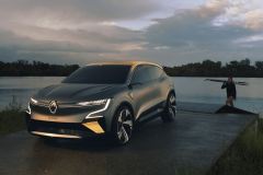 Koncepcyjny Renault MÉGANE eVISION
