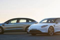 Sony VISION-S 02 i VISION-S 01