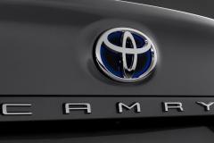 Toyota Camry Hybrid 2021
