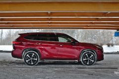 Toyota Highlander Hybrid AWD-i