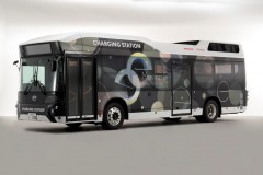 Honda i Toyota testują wodorowy autobus - mobilny system awaryjnego zasilania