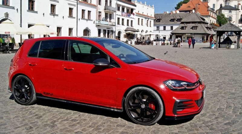 VW GOLF GTI TCR test Overdrive