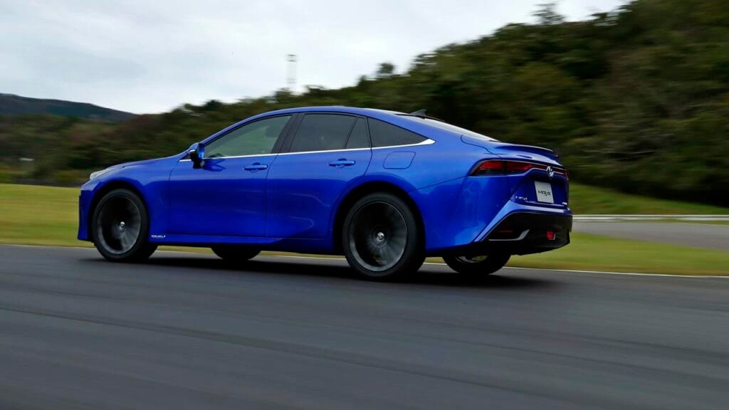 Nowa, wodorowa Toyota Mirai FCEV 2021