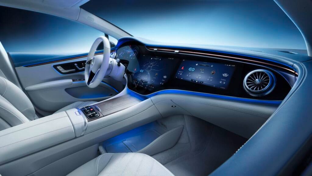 Mercedes EQS - zapowiedź nowatorskiego wnętrza