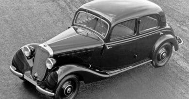 Mercedes-Benz 170 V (W 136) w czterodrzwiowej wersji produkowanej od 1937 roku