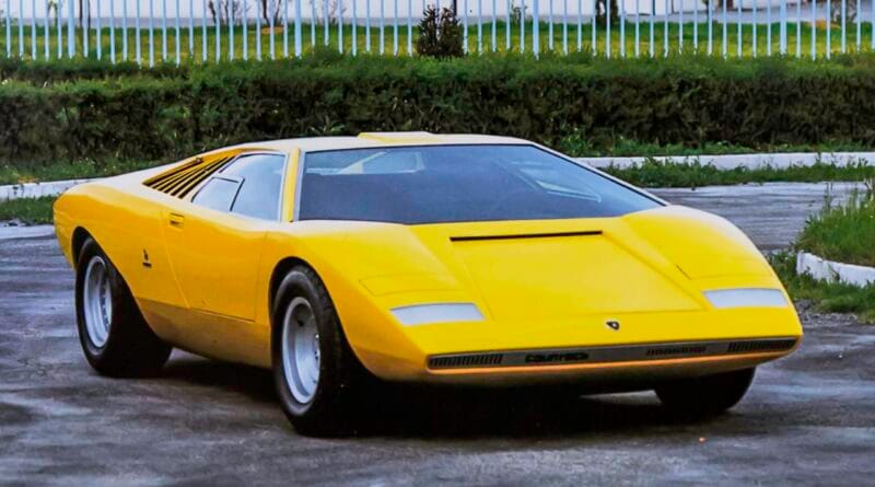 Lamborghini Countach LP 500