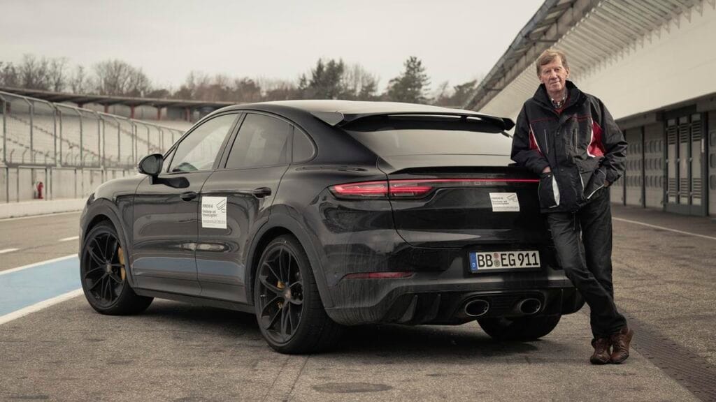 Walter Rohrl testuje nowy wariant Porsche Cayenne