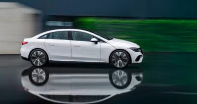 Mercedes EQE