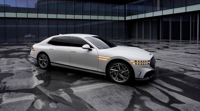 Nowy Genesis G90 - pierwsze zdjęcia