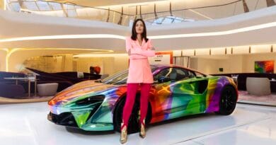 McLaren Artura Art Car