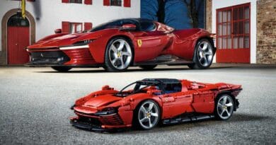 Ferrari Daytona SP3 z LEGO Technic: