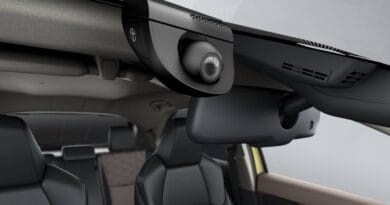 Fabryczny wideorejestrator jazdy Toyoty