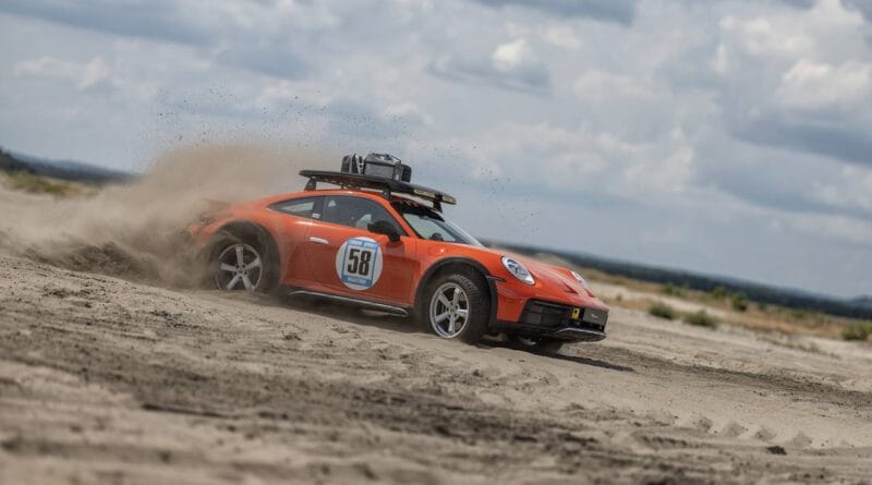 Porsche 911 Dakar RED58 Special w hołdzie Sobiesławowi Zasadzie