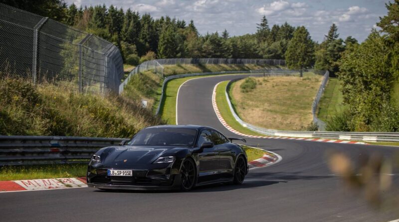 Porsche Taycan - najszybsze elektryczne Porsche.