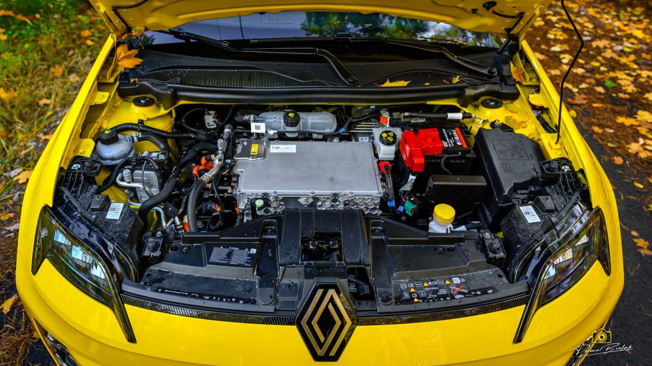 Renault 5 E-Tech Iconic Cinq 150 KM