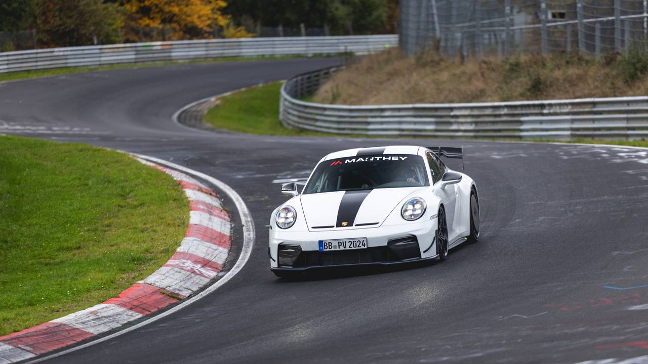 Ayhancan Güven za kierownicą Porsche 911 GT3 z pakietem Manthey przejechał okrążenie Nordschleife Nurburgring w czasie 6:52,981 m