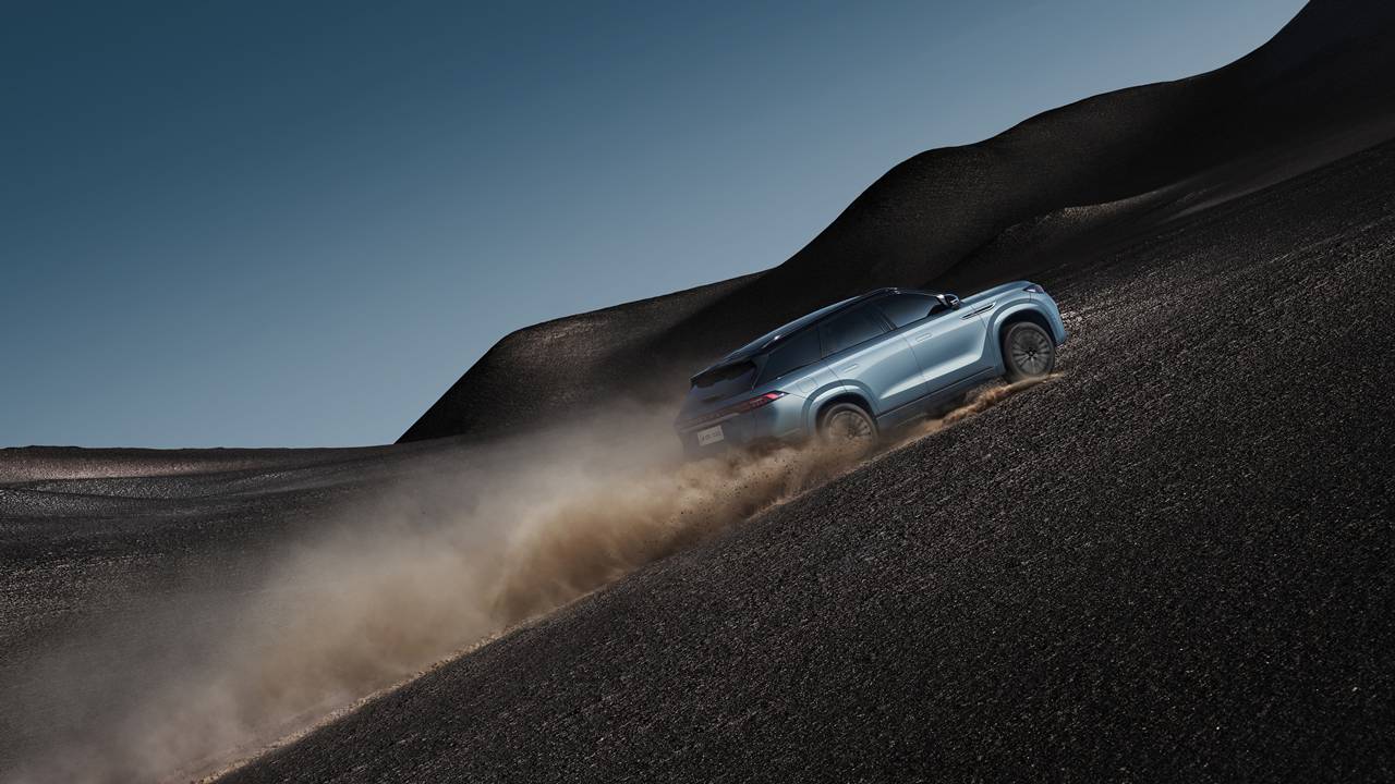 Nowy JAECOO 8 Super Hybrid