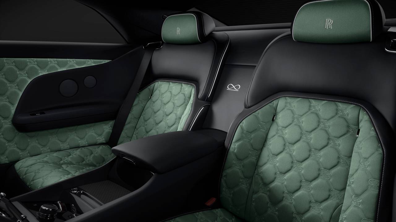 Nowy Rolls-Royce Spectre Series II Black Badge